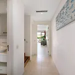Apartament Townhouse