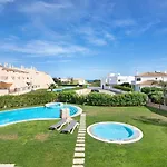 Townhouse Апартаменты *